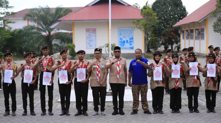 Wabup Raja Sayang Kukuhkan 9 Pramuka Garuda