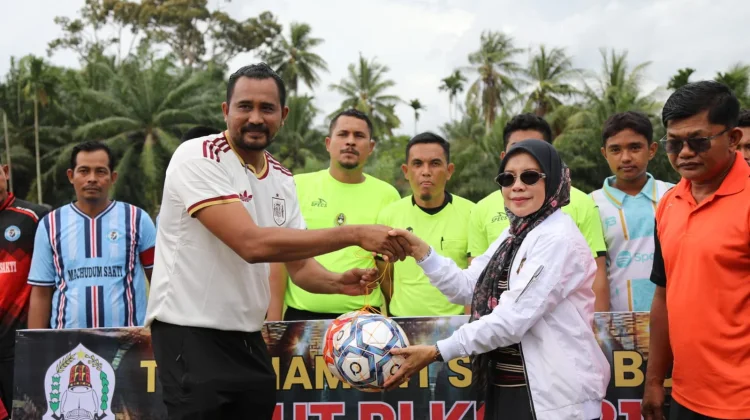 Ketua DPRK Aceh Barat Buka Turnamen Sepak Bola HUT RI ke-81 Woyla Raya