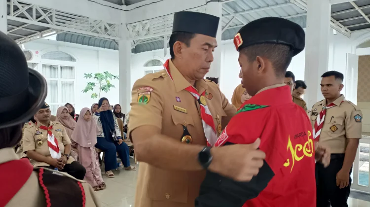 Bupati Lepas Kontingen Pramuka Simeulue ke Jambore Nasional