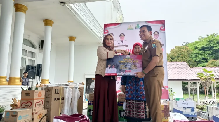 Pemkab Simeulue Terima Bantuan Bufferstock Logistik dari Pemerintah Aceh