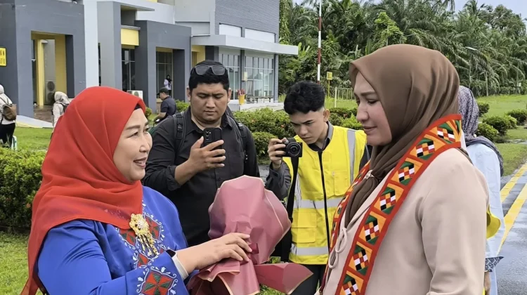 Ketua TP PKK Aceh Kunjungi Simeulue Perkuat Sinergi Program Pemberdayaan