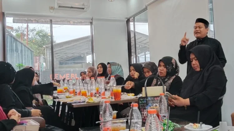 Abu Milenial Ubah Kafe Jadi Ruang Dakwah di Meulaboh