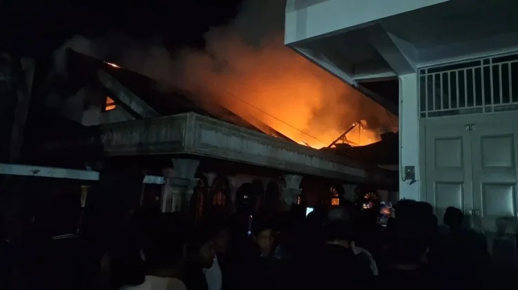 Rumah di Drien Rampak Ludes Terbakar, Satu Warga Alami Luka Bakar
