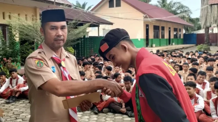 SMPN 3 Meulaboh Lepas Empat Siswa Ikuti Jambore Nasional XII di Cibubur
