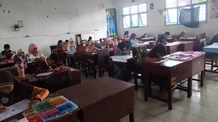Kreativitas Anak Terpancar dalam Lomba Mewarnai IKAMSA