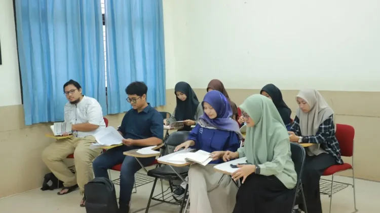 PBB UIN Ar-Raniry Perkuat Kompetensi Mahasiswa melalui Kursus Bahasa Asing