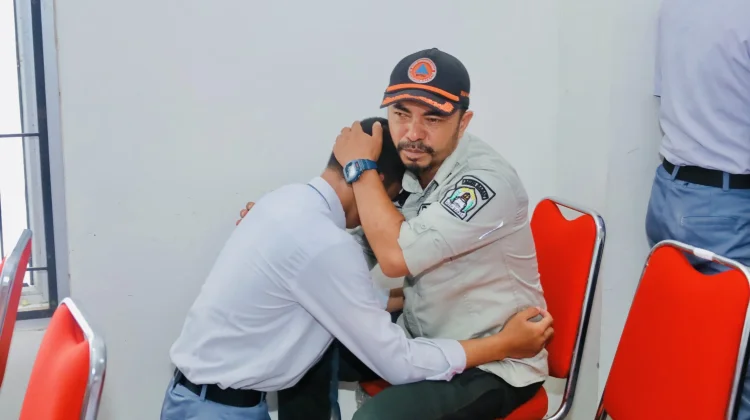 Sungkeman Orang Tua Warnai Karantina Calon Paskibraka Aceh Barat