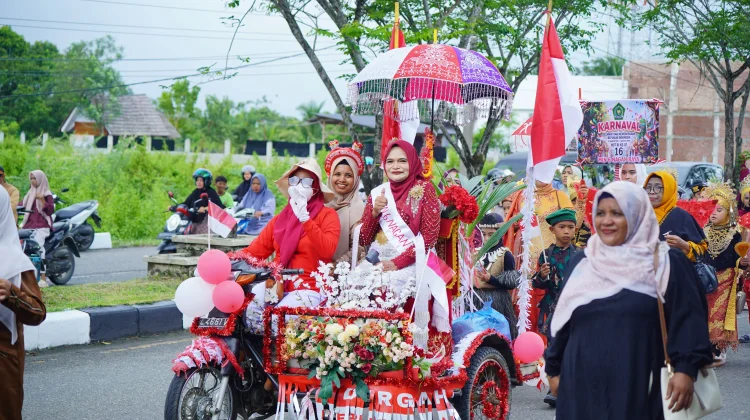 Plt. Sekda Lepas Pawai Karnaval HUT ke-81 RI, Diikuti 1.545 Pelajar