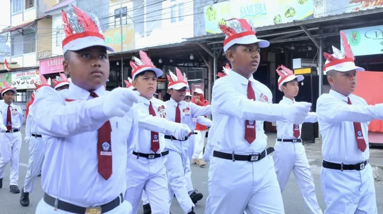 Gerak Jalan Meriahkan HUT ke-81 RI di Aceh Barat
