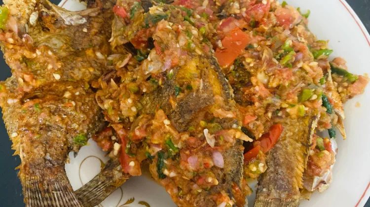 Nila Goreng Sambal Pecak, Sajian Pedas Segar yang Mudah Dibuat di Rumah