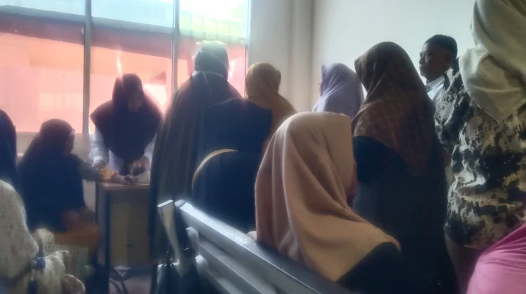Poli Saraf RSUD Cut Nyak Dhien Meulaboh Membludak Usai Libur Maulid