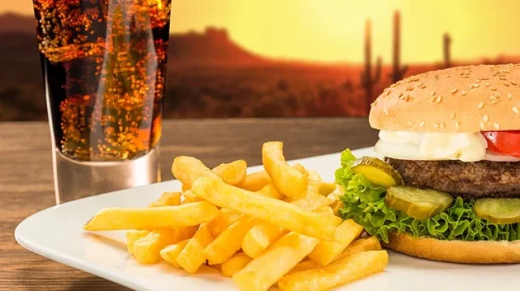 Bukan Hanya Minuman Manis, Kebiasaan Ini Bisa Meningkatkan Risiko Diabetes