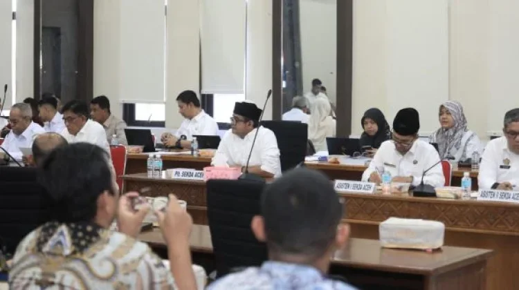 Rapat Bersama Banggar DPRA, Plt Sekda Aceh Ajak Perkuat Sinergi dan Komunikasi