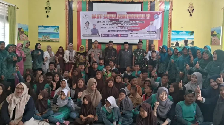 TP-PKK Johan Pahlawan Gelar Bakti Sosial di SLBN Meulaboh