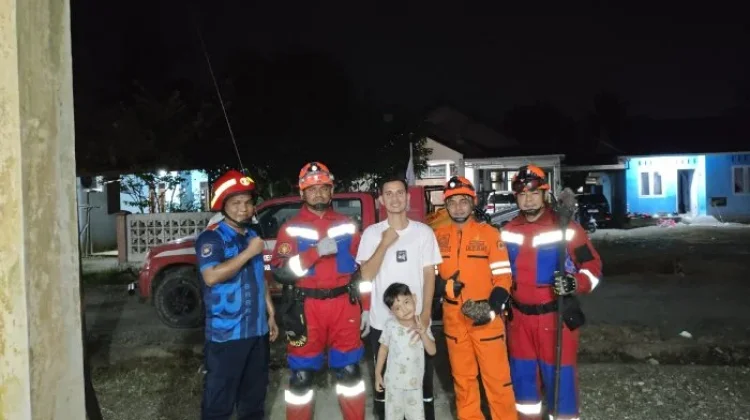 BPBD Aceh Barat Tangani Sarang Tawon di Gampong Ujong Drien