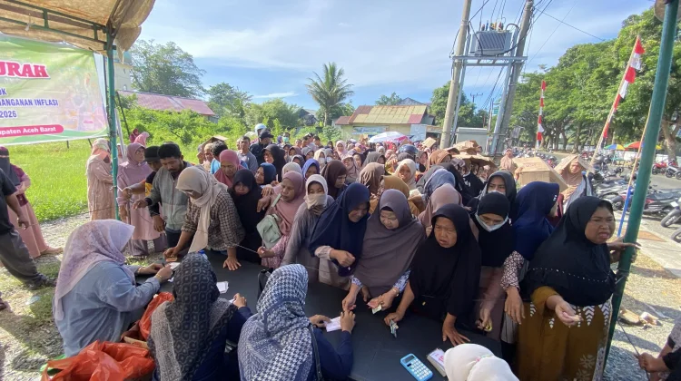 Ratusan Warga Aceh Barat Padati Pasar Murah di Meulaboh