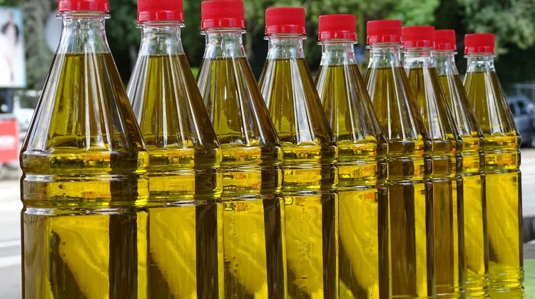 Rahasia Minyak Goreng Tetap Bersih dan Tidak Cepat Hitam