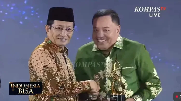 Bupati TRK Raih Penghargaan Prestisius Indonesia