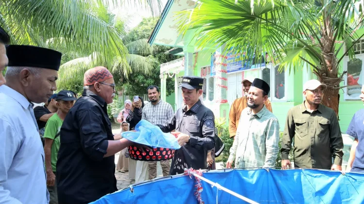 Didampingi Dinsos, Kelompok Disabilitas Berhasil Panen Perdana Ikan Lele