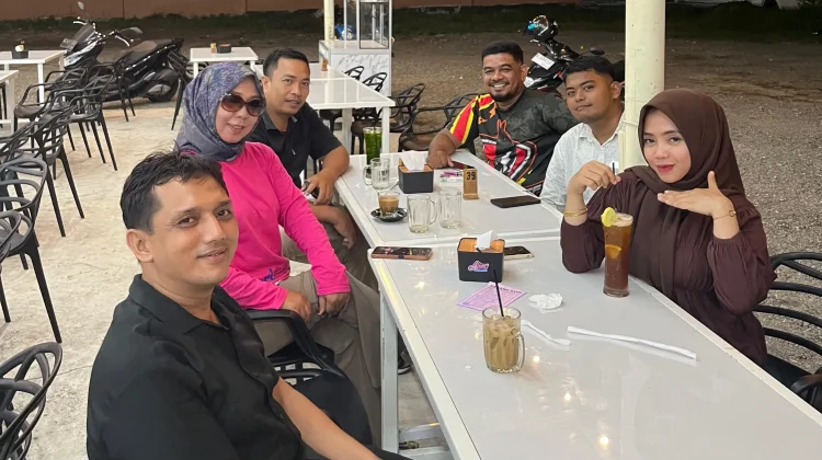 Kumpul Bareng Teman, Cara Sederhana Melepas Penat setelah Bekerja