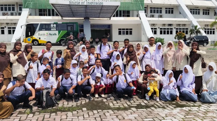 SLB Rahmatillah dan SLB Nadiatul Khairi Gelar Outing Class ke UTU Meulaboh
