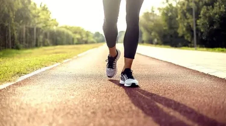 Jalan Kaki Rutin Bisa Jadi Aktivitas Sederhana Harian