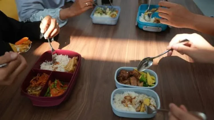 Bawa Bekal Sendiri Bisa Jadi Kebiasaan Praktis Harian