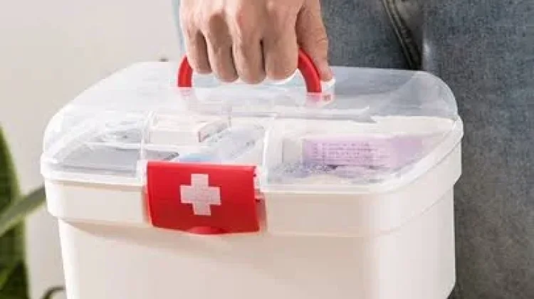 Menyediakan Kotak Obat Bantu Barang Mudah Ditemukan
