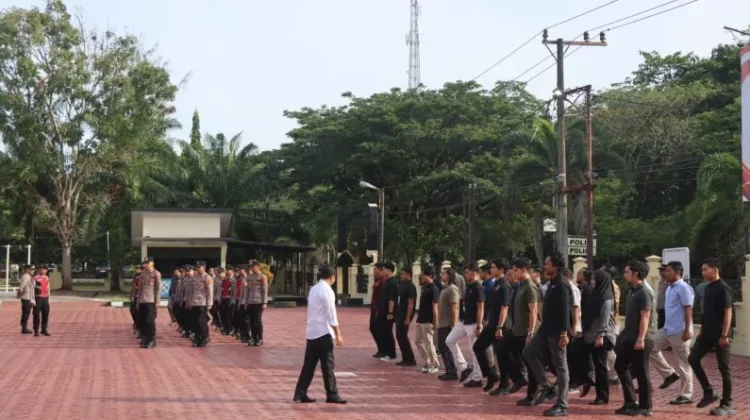 Polres Nagan Raya Tingkatkan Disiplin Personel Melalui Latihan PBB