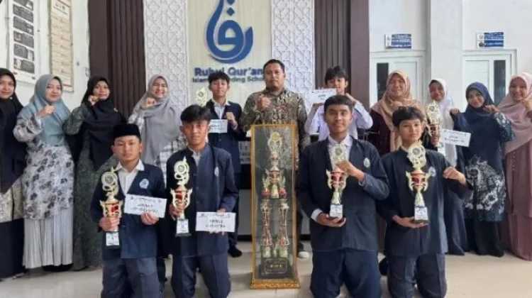 MTs Ruhul Qur’ani Sabet Gelar Juara Umum APRESIASI Madrasah Aceh Barat 2026