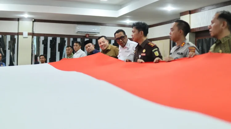 Pemkab Nagan Raya Siapkan Pembentangan Merah Putih 24 Kilometer untuk Rekor MURI