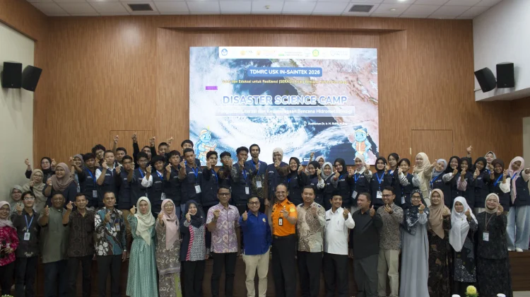 TDMRC USK Bentuk Generasi Muda Tangguh Bencana Melalui Disaster Science Camp