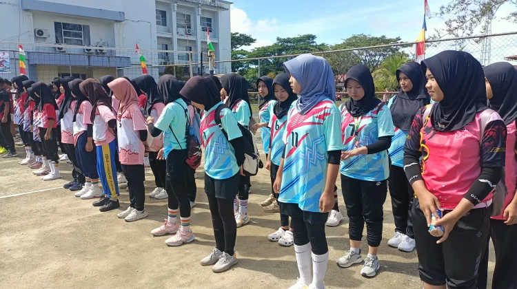 Diikuti 17 Kontingen, Pertandingan Bola Volly Antar Pelajar Dibuka Wabup Nusar