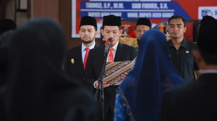 Bupati Aceh Barat Lantik Pejabat Administrator,Pengawas, dan Kepala Sekolah