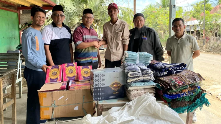 Donatur Malaysia Salurkan Bantuan untuk Warga Terdampak Bencana Aceh