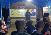 Serap Aspirasi di Desa Terpencil, Mustafa Gaseu Catat Poin Penting
