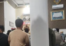 Warga Komplek Perumahan Salat Tarawih Perdana