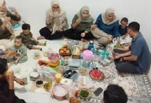 Momen Buka Puasa Keluarga Penuh Kehangatan
