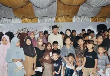 Ampon Bang Santuni 200 Anak Yatim di Nagan Raya