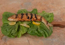 Menikmati Ikan Bakar Menu Spesial  Berbuka dan Sahur