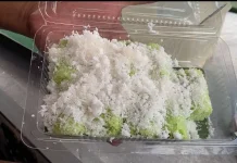 Jajanan Tradisional Putu Bambu di Pasar Simpang 4