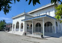 Masjid Alhidayah meurebo  masjid serba ramah bagi pengunjung