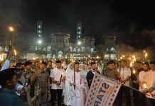 Bupati Aceh Barat ikuti Pawai Obor Takbiran Bersama Ribuan Warga