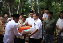 Bupati TRK di Hari Lebaran, Tinjau Rumah Warga yang Ambruk Diterpa Angin