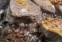 Cara Mudah Membersihkan Lemak Daging di Panci