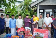 Bupati TRK Bantu Korban Bencana Angin Kencang