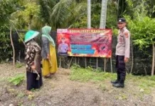 Personel Polres Aceh Selatan Sosialisasi Karhutla ke Petani