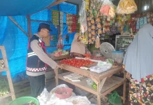Polisi Monitor Harga Sembako di Meureubo, Stok Aman Terkendali