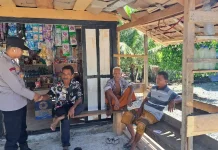 Patroli Dialogis Polsek Woyla Timur Perkuat Kamtibmas Warga