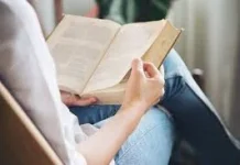 Manfaat Kebiasaan Membaca Buku untuk Menambah Wawasan Harian